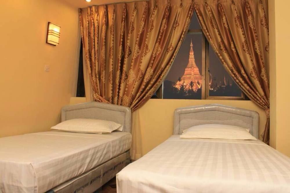 New Golden Forward Hotel Янгон Екстериор снимка