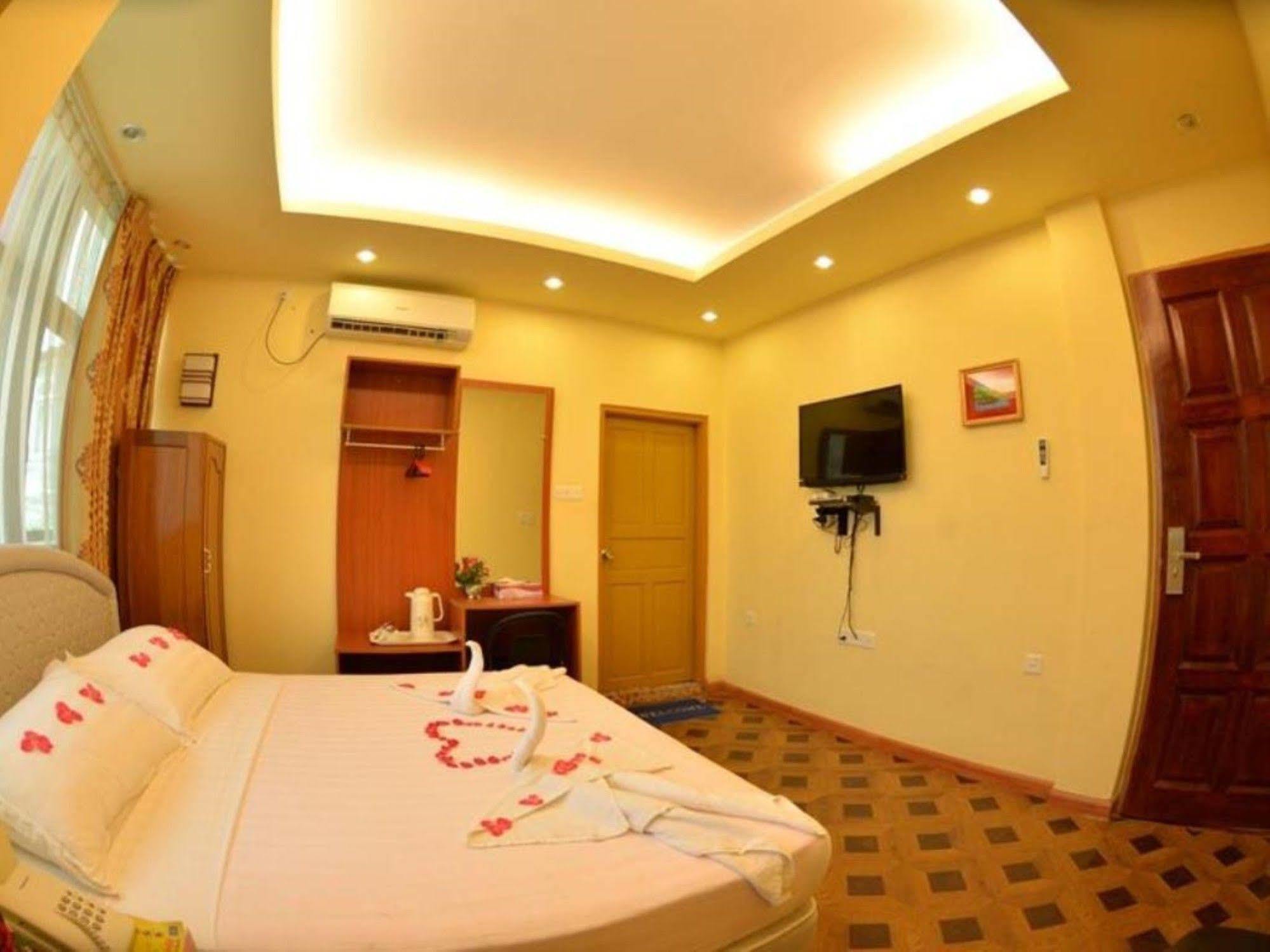 New Golden Forward Hotel Янгон Екстериор снимка